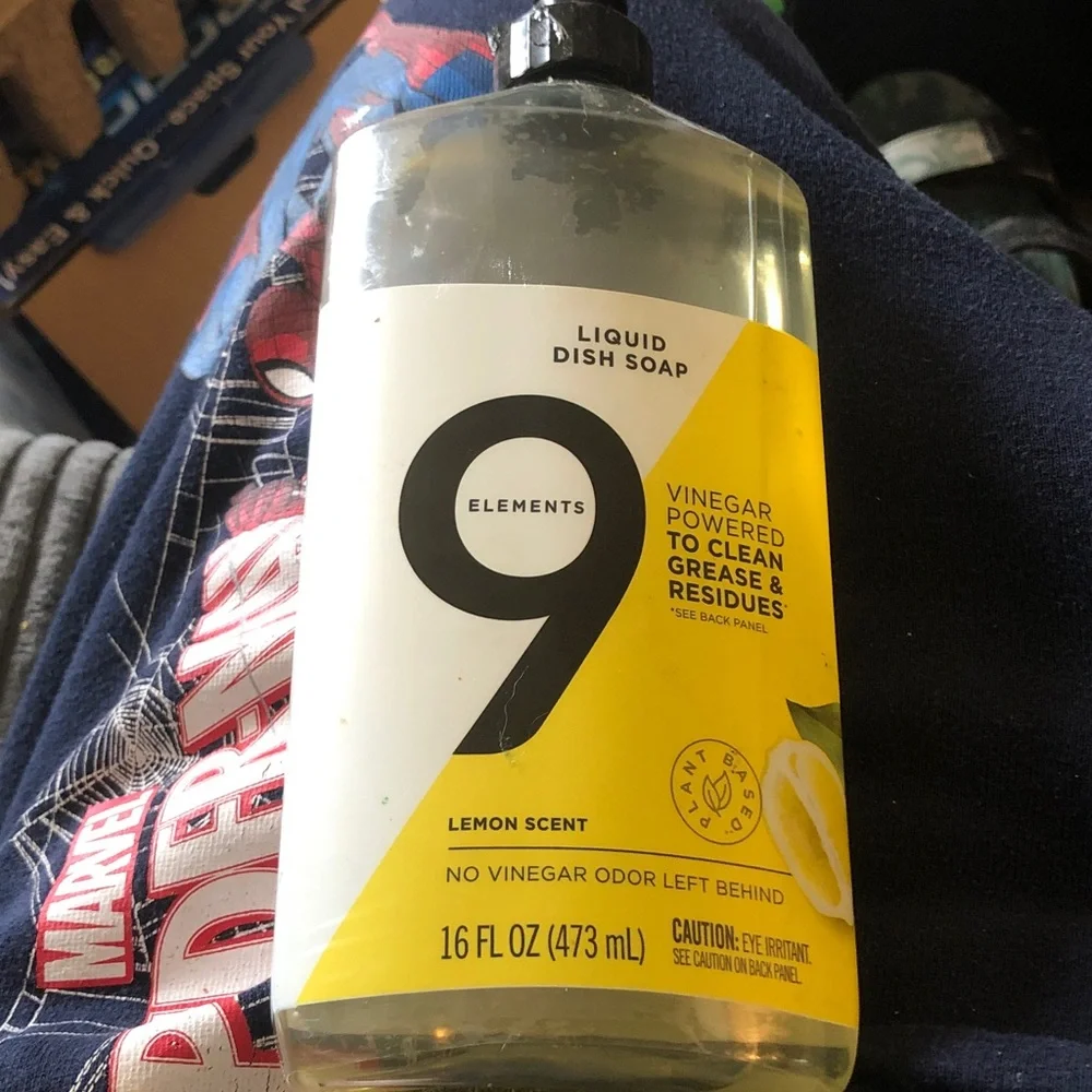 Element Yellow & White Liquid Dish Soap - Lemon Scent